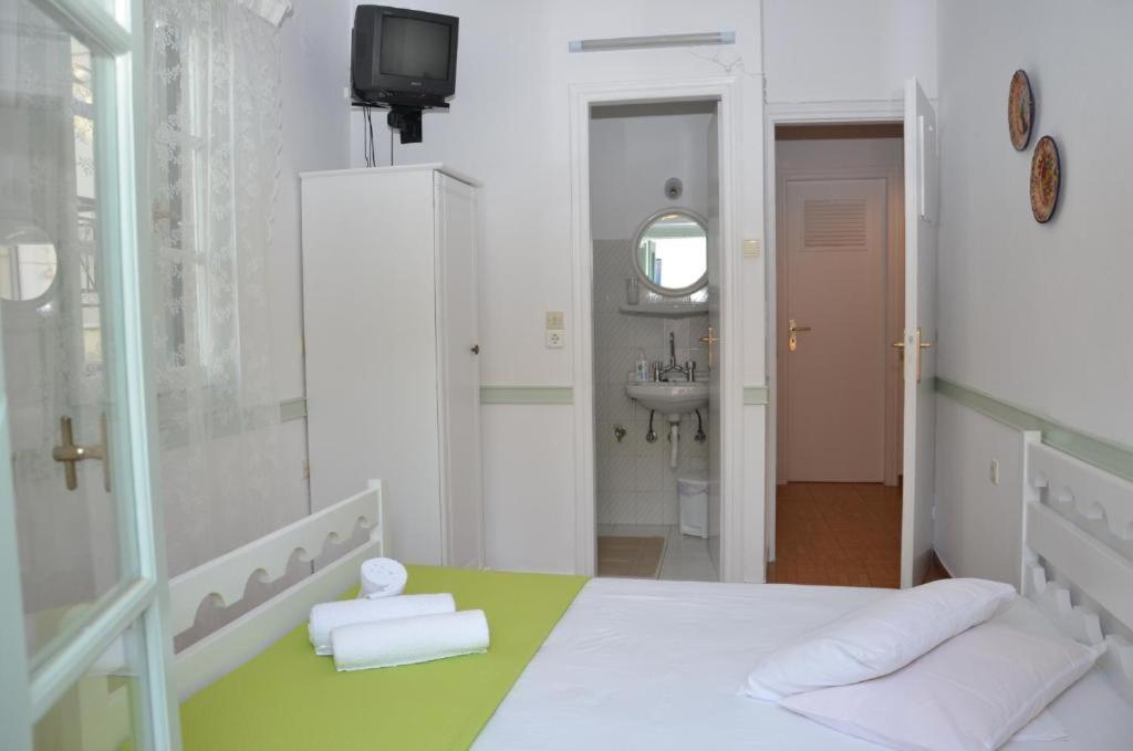 Aegli Rooms Tínos Kültér fotó